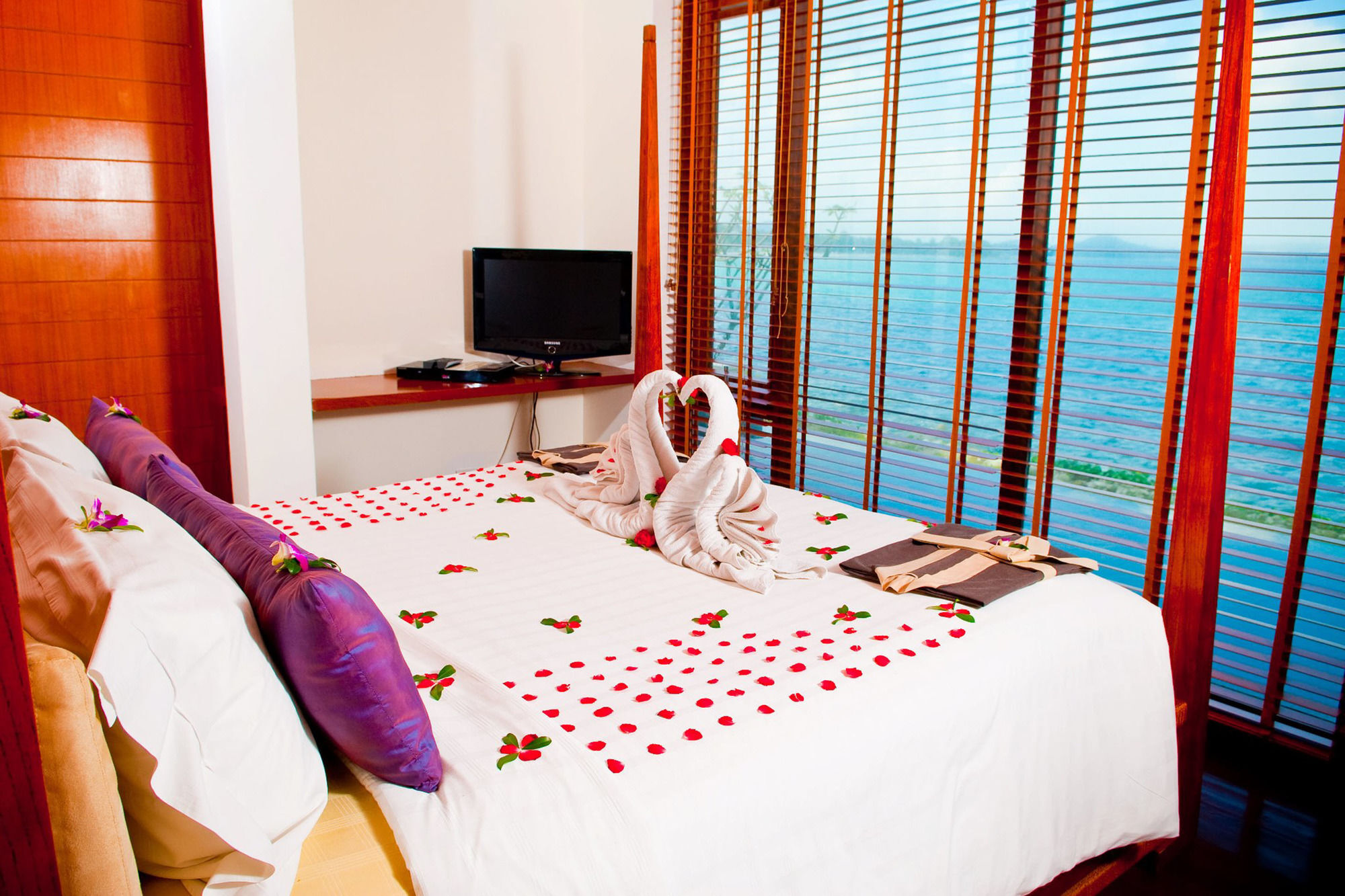 ซี ฟรอนท์ พูล วิลลา บาย เดอะสราญ Hotel หาดเฉวง ภายนอก รูปภาพ